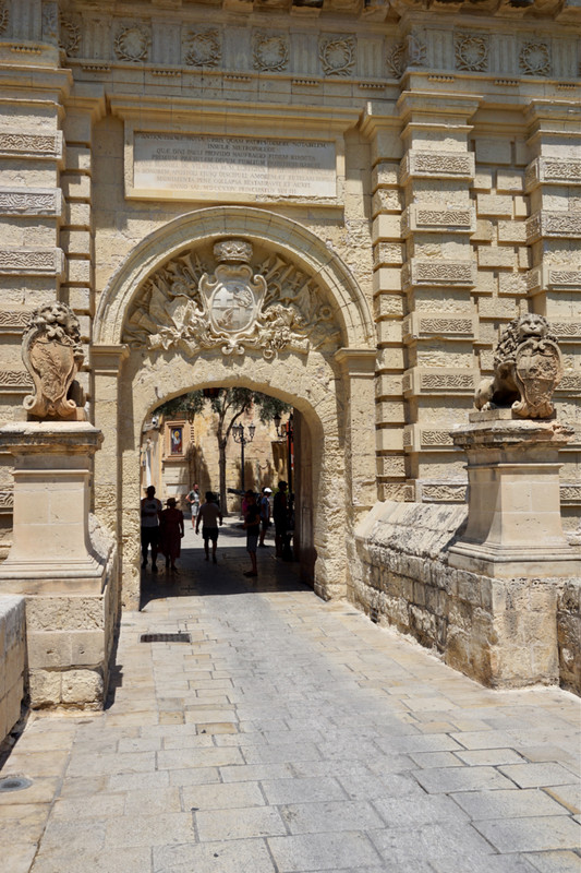 Main gate, Mdina