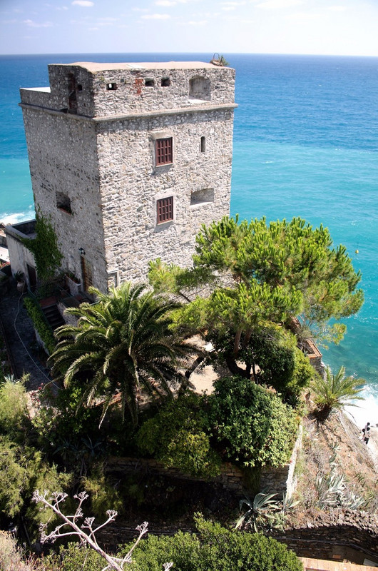 Private tower, Monterosso