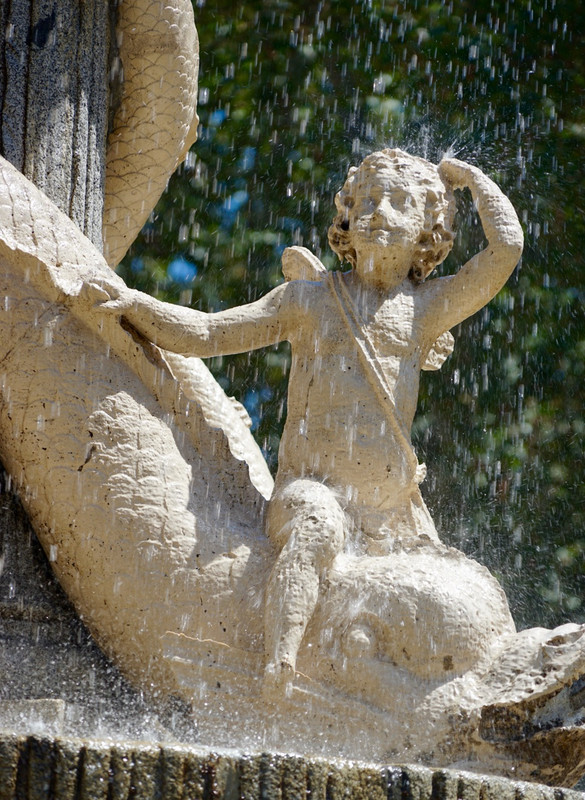 Fountain, Retiro Park, Madrid