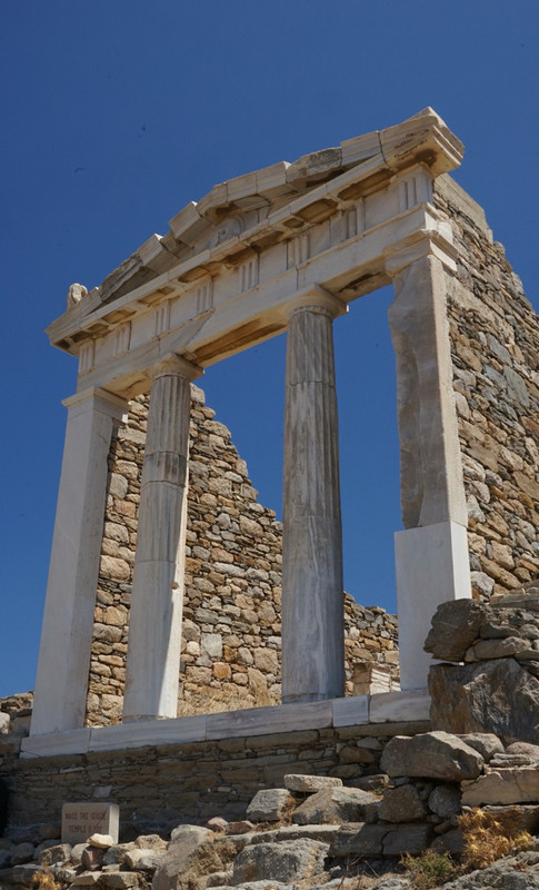 Temple of Isis, Delos