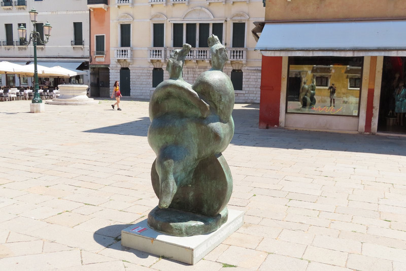 Venice - Sculpture on the Compo