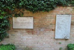 Guggenheim - Grave of Peggy Guggenheim