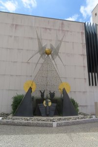 Fatima - Statues