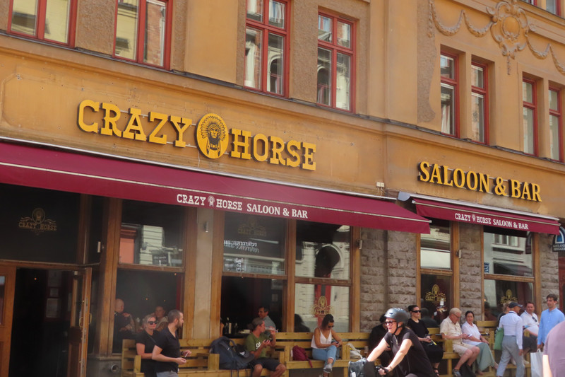 City Tour - Crazy Horse Saloon