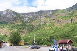Arriving In Flam