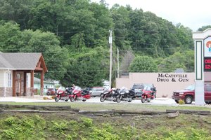 Blue Ridge Scenic Railway - Goldwings at McCraysville Drug & Gun