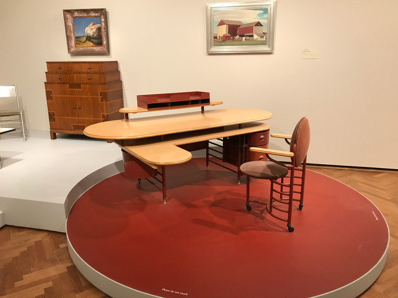 Art Institute of Chicago - Modern Desk