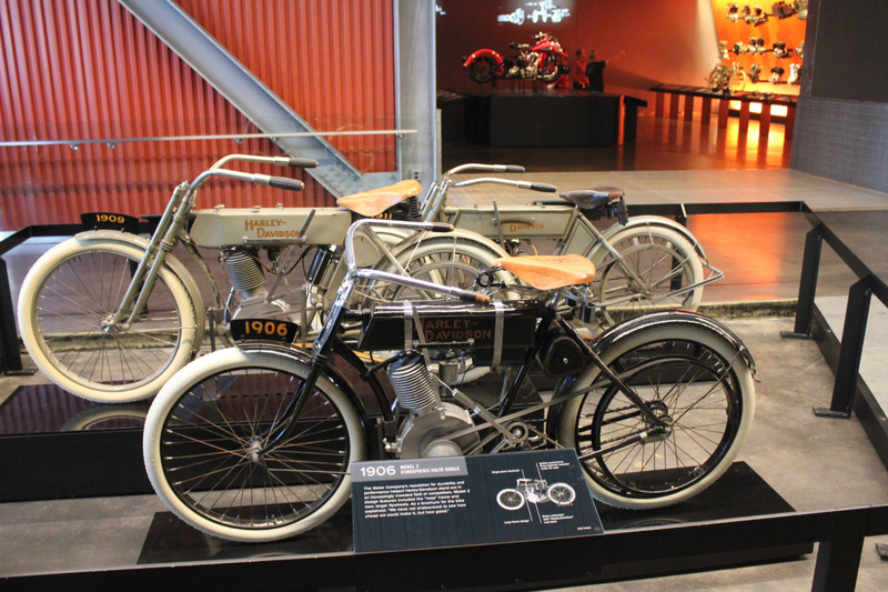 Harley-Davidson Museum - 1906 & 1909 HD