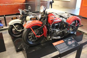 Harley-Davidson Museum - 1947 EL OHV HD