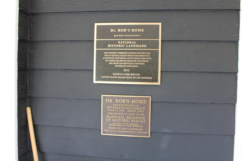Dr Bob's House - The Plaque