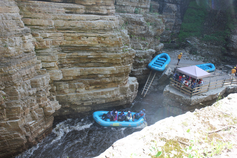 Ausable Chasm - Setting Up The Rafts