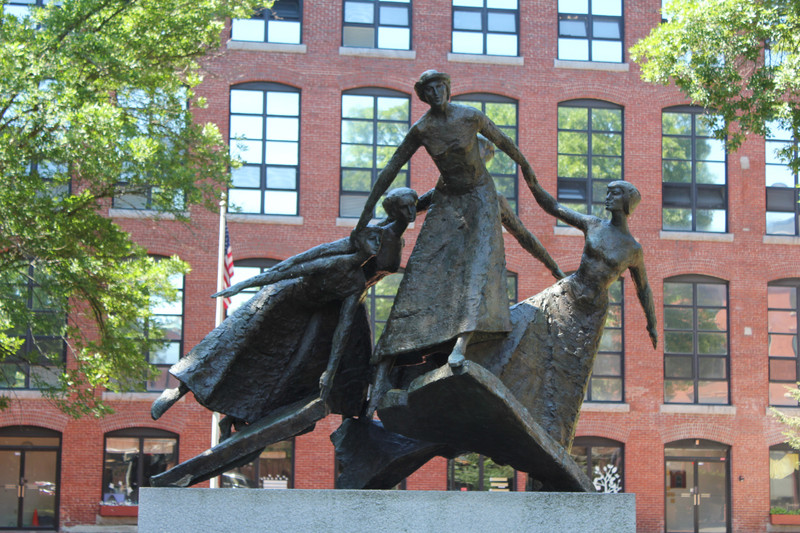 Lowell - Mill Girls Sculpture