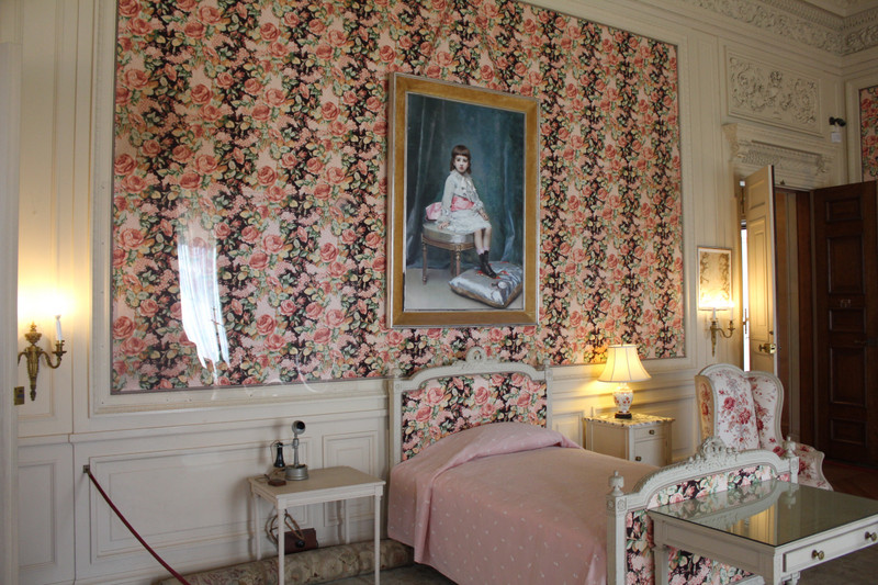 The Breakers - Bedroom | Photo