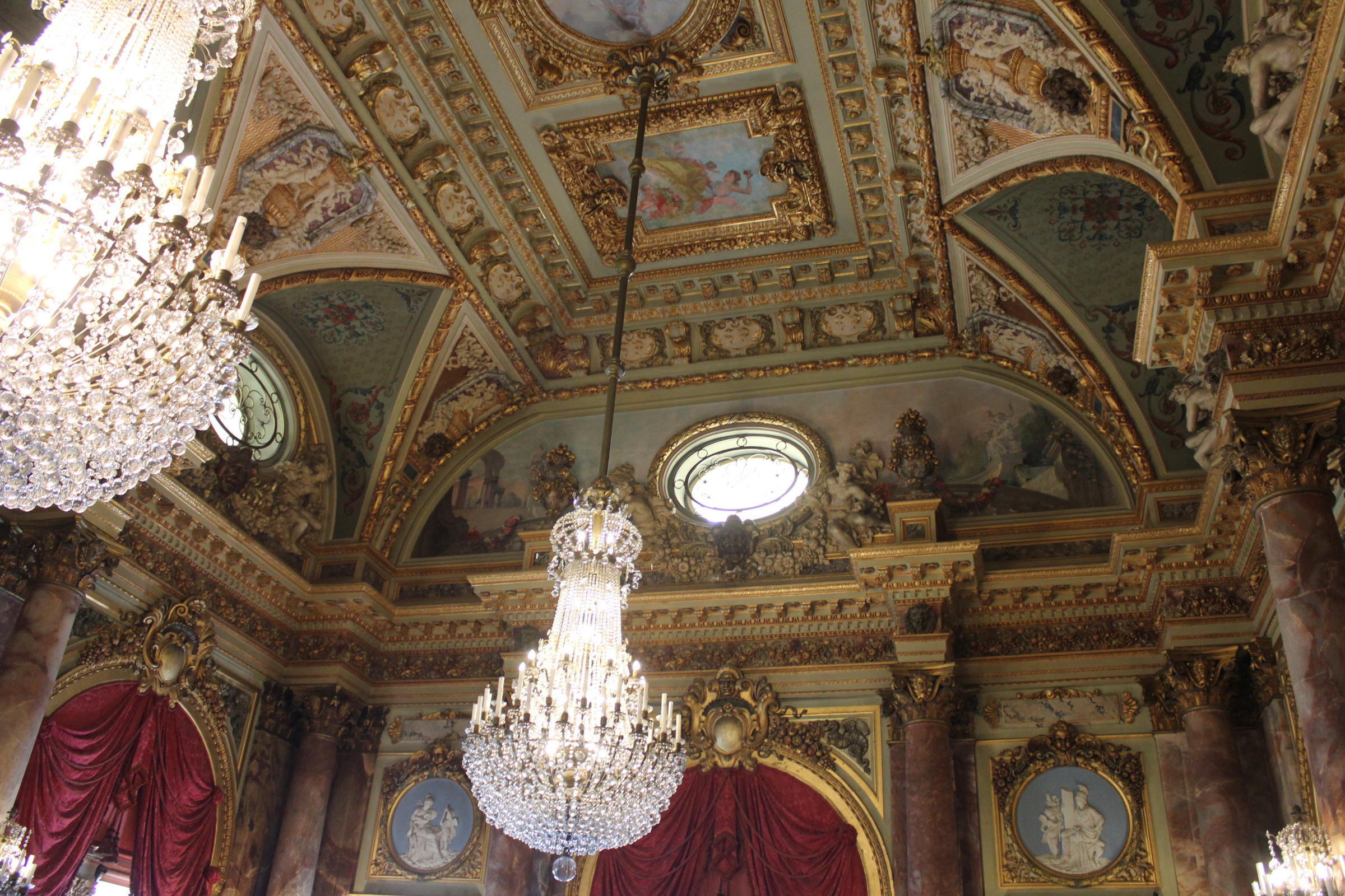 The Breakers - Ceilings & Chandeliers | Photo