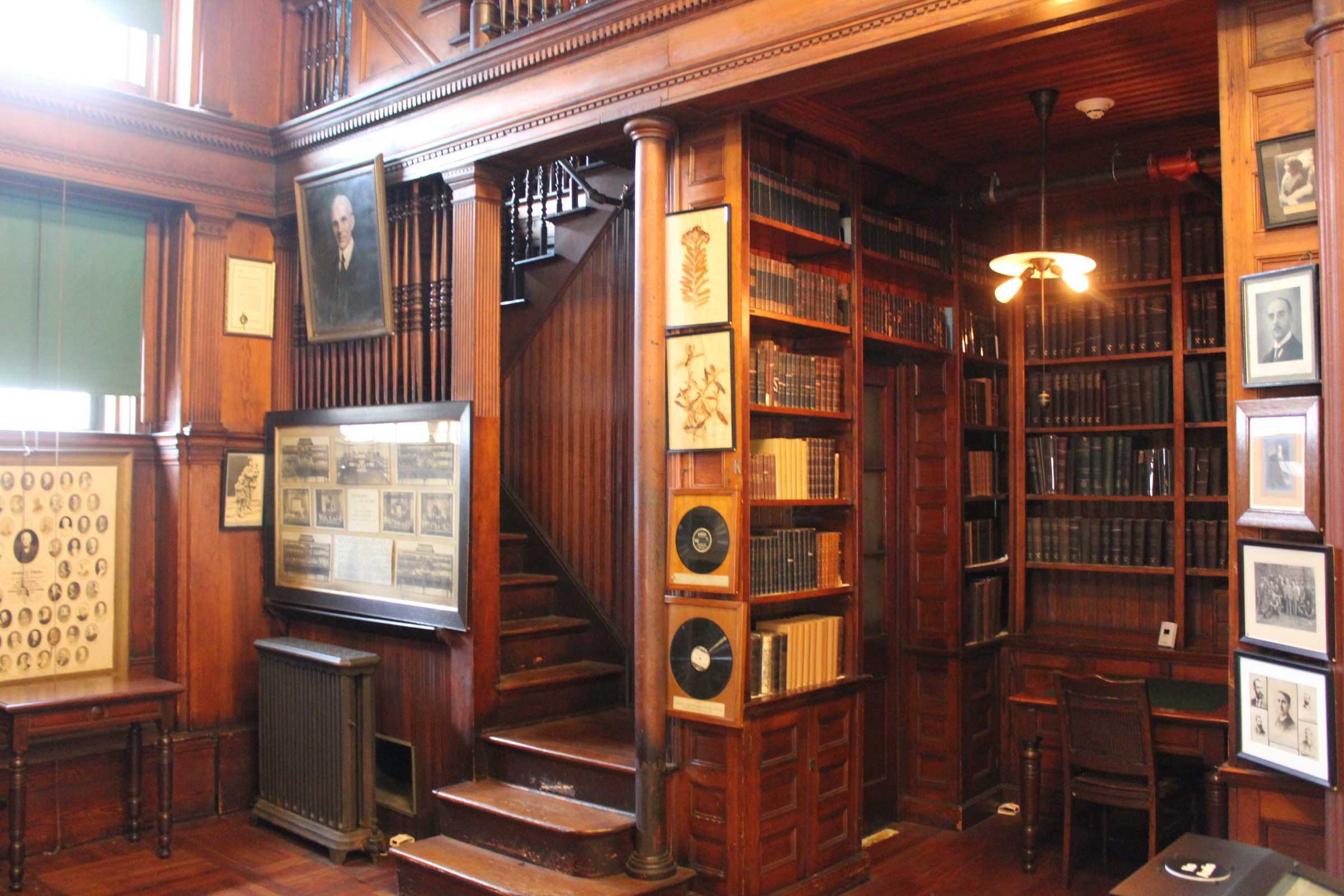 Thomas Edison Park - Edison's Library | Photo