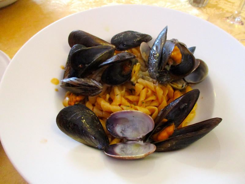 Pasta with clams and mussels
