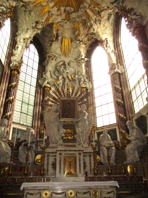 Altar, Michaelerkirche