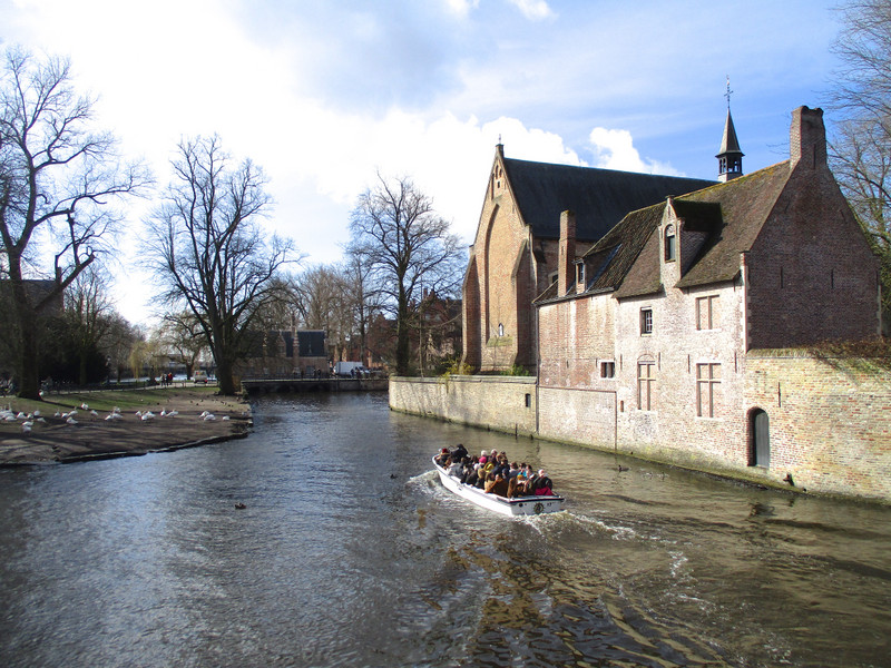 Canal at the Begijnhof