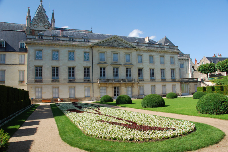 Gardens at Musee des beaux arts