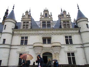 Entrance to Château de Chenonceau
