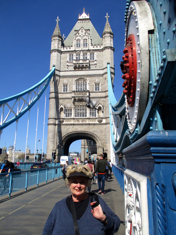 Dee on Tower Bridge