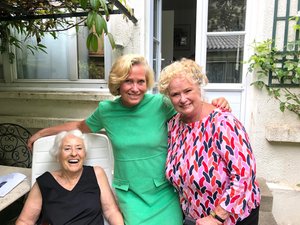 Three ladies with joie de vivre
