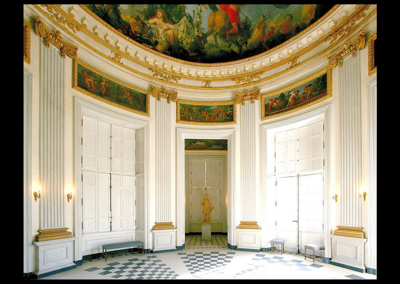 Interior, Pavillon de l'Aurore
