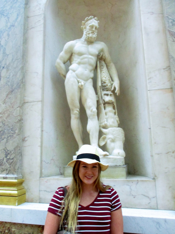 Statue of Hercules in Grand Gallery