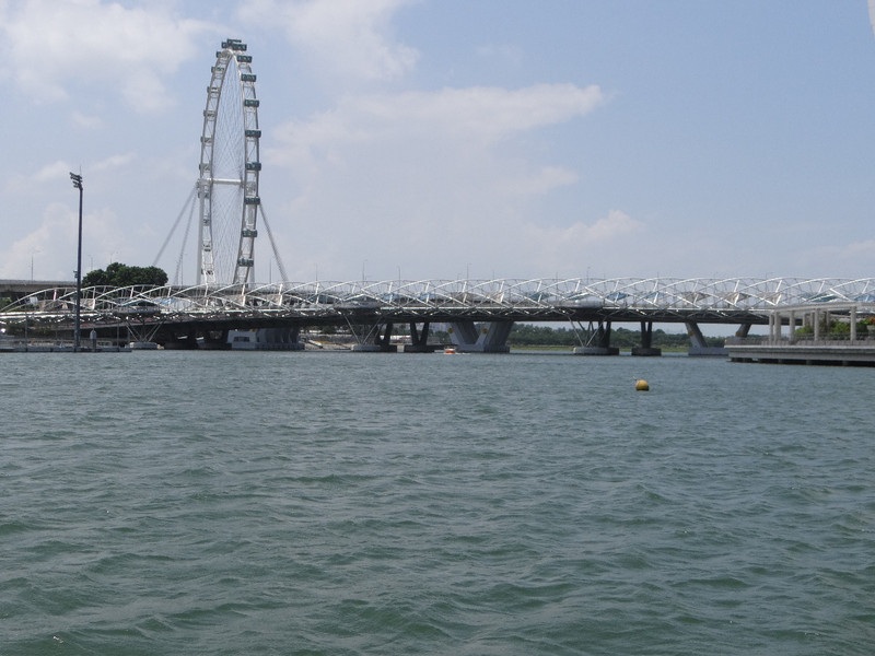 Singapore Flyer &amp; the Double helix bridge