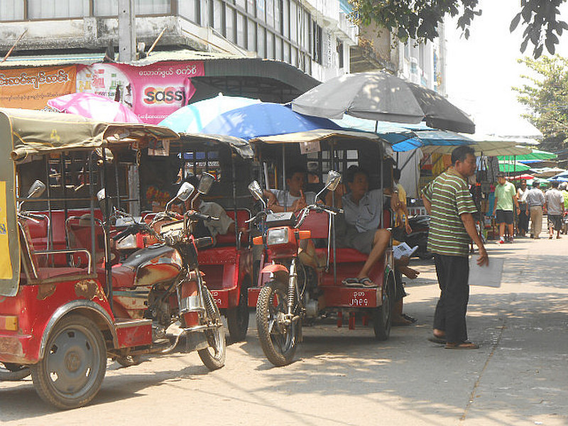 Tuk tuks