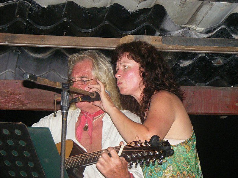 Johno with guest singer
