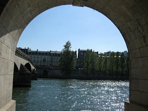 Scenes along the Seine