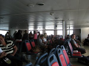 Ferry Main Cabin, recorded bilingual instructiones