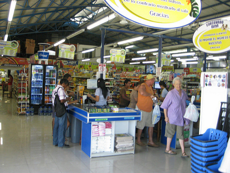 Supermarket Corcovado BM in Puero Jiminez