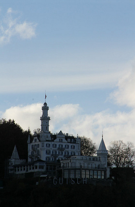  Lake Lucern