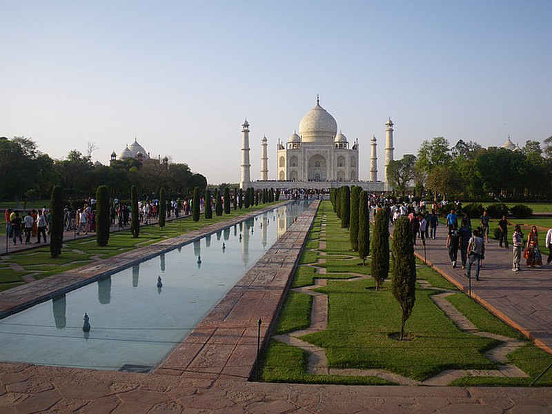 First Glimpse of the Taj