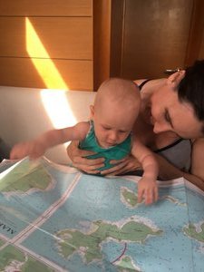 Helping navigate with mummy