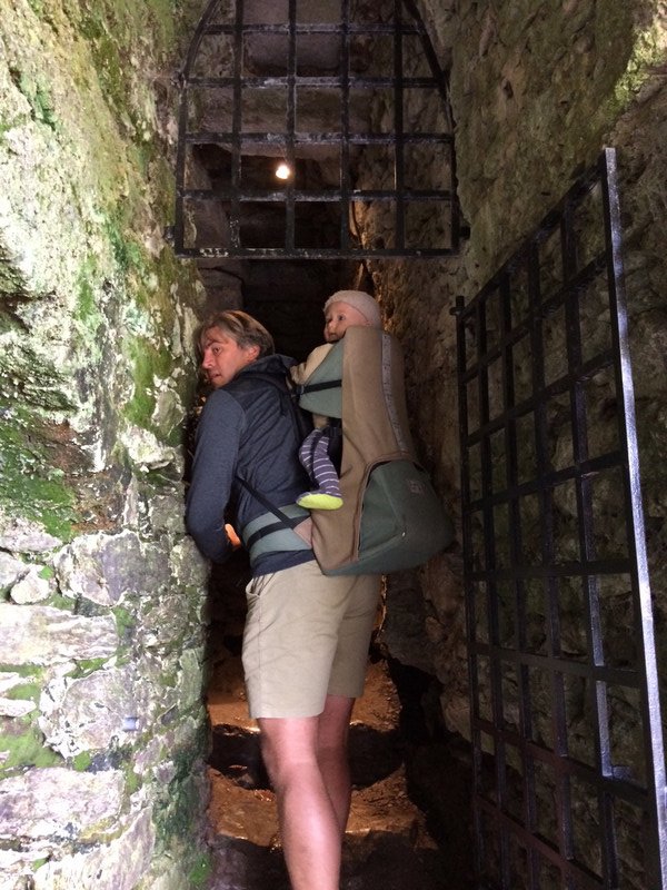 Blarney Castle - Scary cave