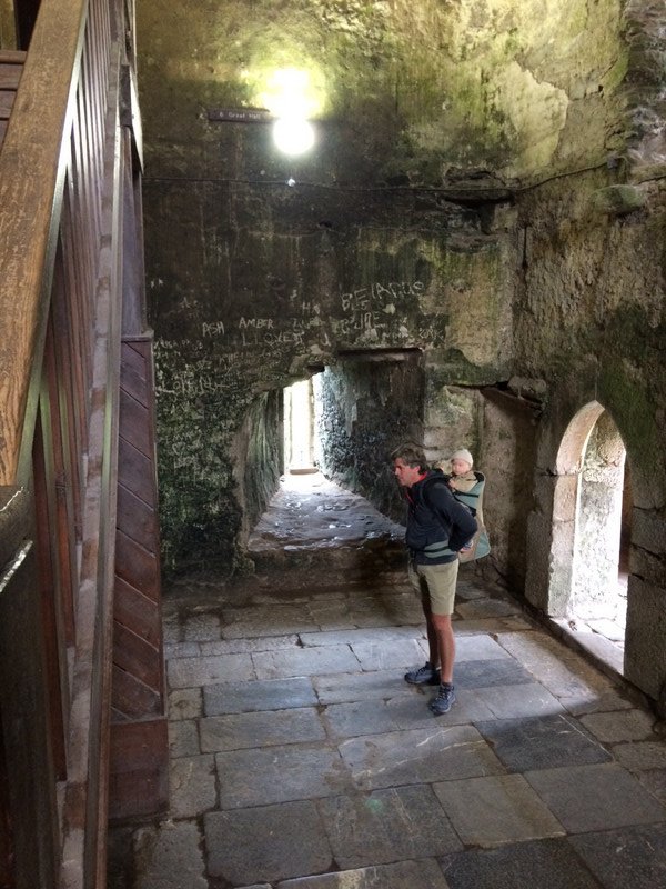 Blarney Castle - Entry cellar, wooden floor is missing
