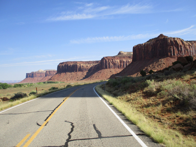 Ride into Canyonlands NP