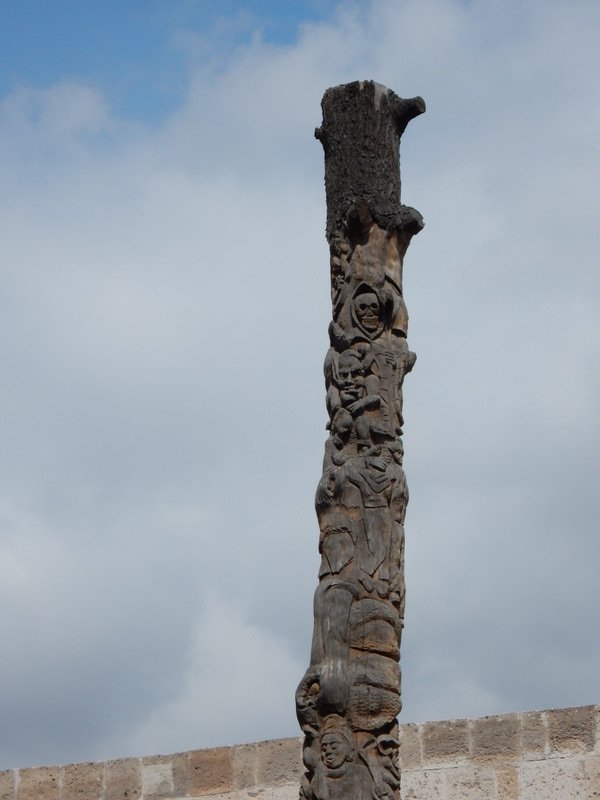 Totem carved from dead tree