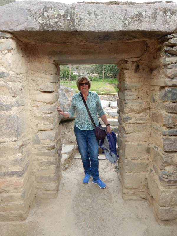 Tiz in Inca doorway