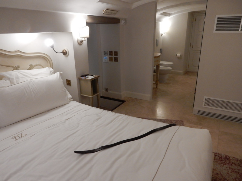 Bedroom and one bathroom in hotel