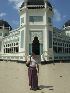 stefan in skirt outside mosque