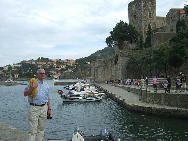 Walking by the Palace and harbour