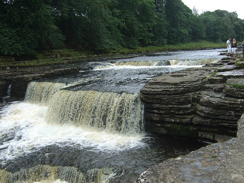 Aysgarth lower falls