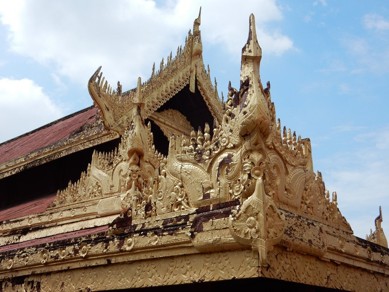 carvings on pagoda