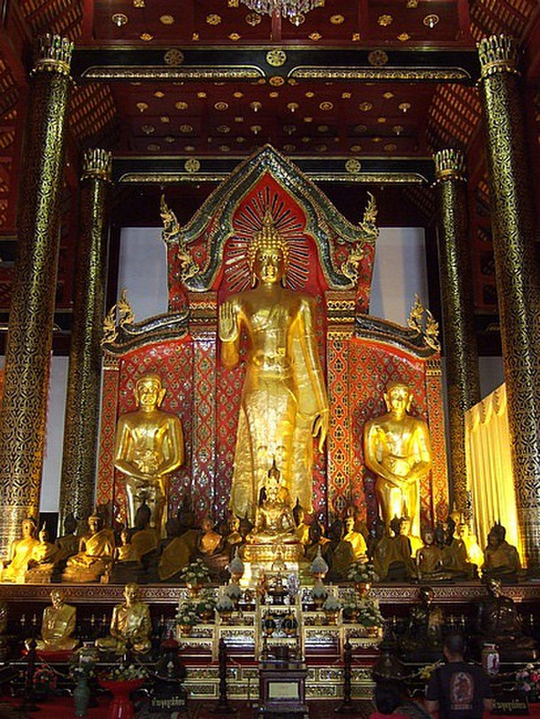 Seated buddhas