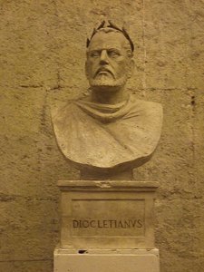 bust of diocletian
