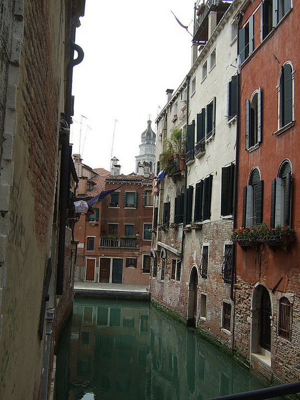 a side canal
